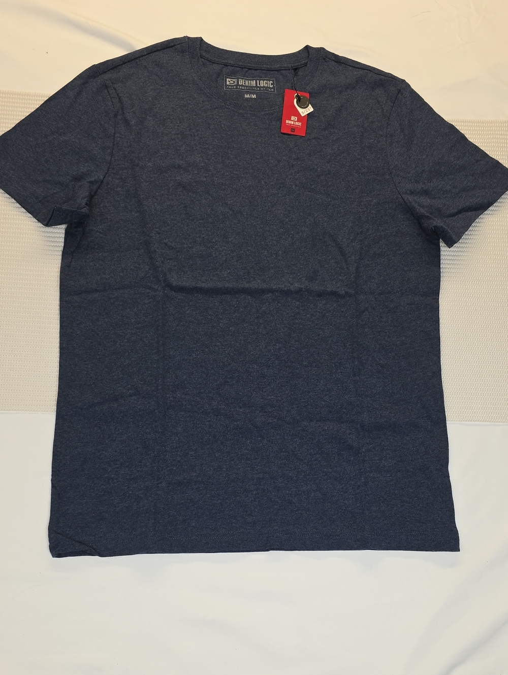 Men's Navy Crew Neck T-Shirt Medium